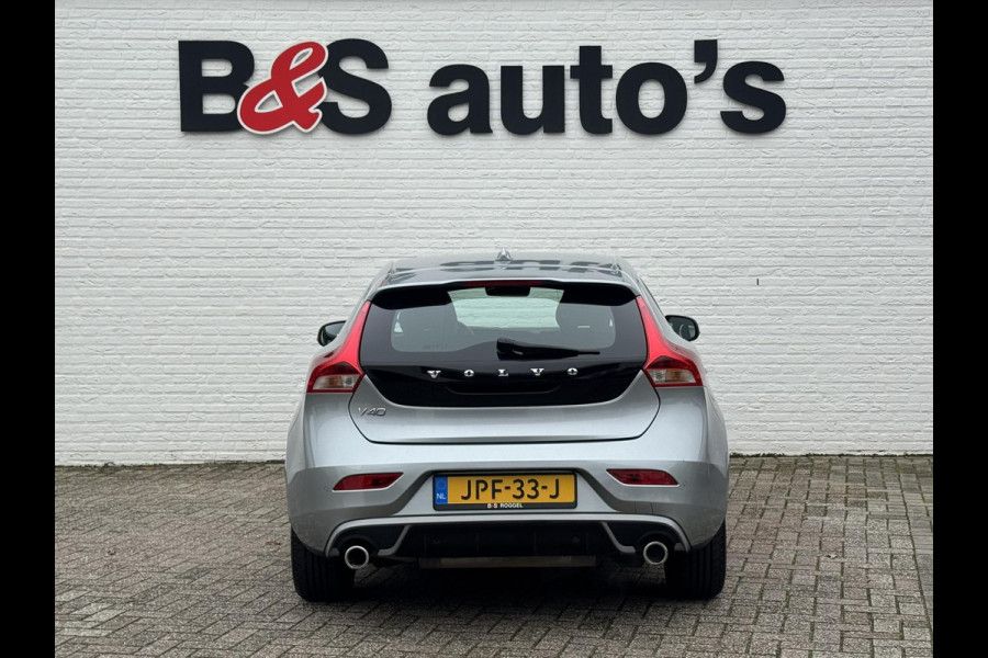 Volvo V40 1.5 T2 R-design Aut Navigatie Keyless Leder+verwarming Pdc v+a Led Clima