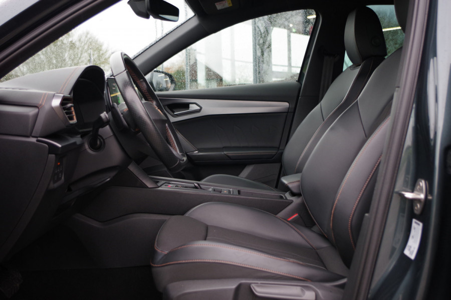 CUPRA Formentor 1.4 e-Hybrid 204 PK Adrenaline PHEV, Carplay, Adap. Cruise Control, 19" LM Velgen