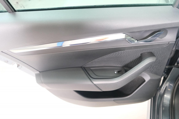 Škoda Octavia Combi 1.5 e-TSI Business Edition Automaat - Airco, Cruise, Navi, PDC.