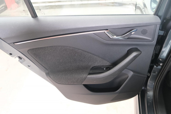 Škoda Kamiq 1.0 TSI Business Edition Automaat - N.A.P. Airco, Cruise, PDC, Navi, Trekhaak.