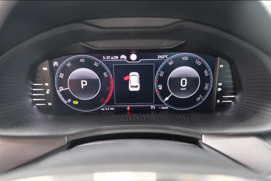 Škoda Kamiq 1.0 TSI Business Edition Automaat - N.A.P. Airco, Cruise, PDC, Navi, Trekhaak.