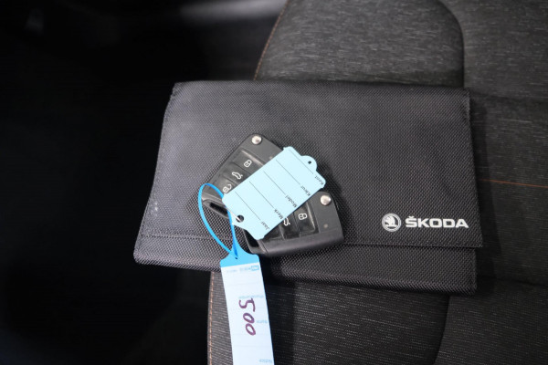 Škoda Kamiq 1.0 TSI Business Edition Automaat - N.A.P. Airco, Cruise, PDC, Navi, Trekhaak.