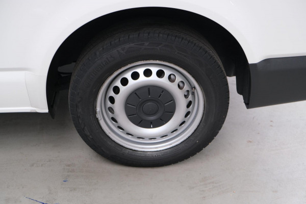 Volkswagen Transporter 2.0 TDI L2H1 30 DC