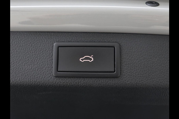 Škoda Superb 1.4 TSI iV Sportline | Panoramadak | Trekhaak | Stoelverwarming | Adaptive cruise | Camera | Alcantara | 19'' | Carplay | Matrix LED | Navigatie | Achterbankverwarming | PHEV | Plug In