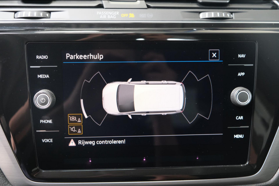 Volkswagen Touran 2.0 TDI 150 PK DSG > Grijskenteken < - Airco, Cruise, PDC.