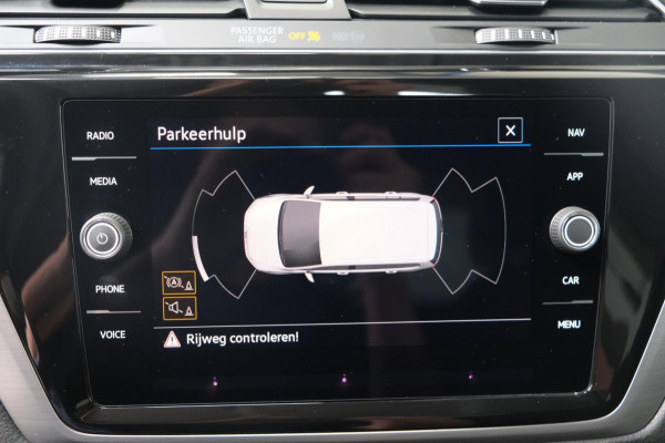 Volkswagen Touran 2.0 TDI 150 PK DSG > Grijskenteken < - Airco, Cruise, PDC.