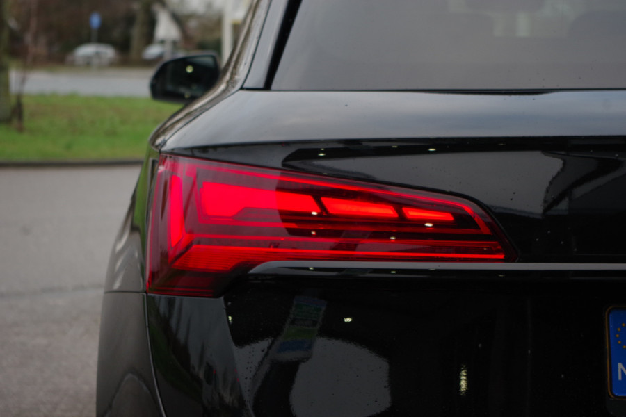 Audi Q5 55 TFSI e 367 PK Quattro Competition S-Line PHEV, Panoramadak, RS-Leder, Tour-Pakket, Carplay
