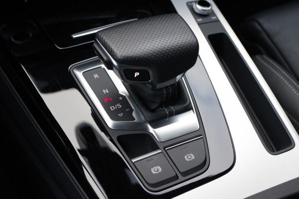 Audi Q5 55 TFSI e 367 PK Quattro Competition S-Line PHEV, Panoramadak, RS-Leder, Tour-Pakket, Carplay
