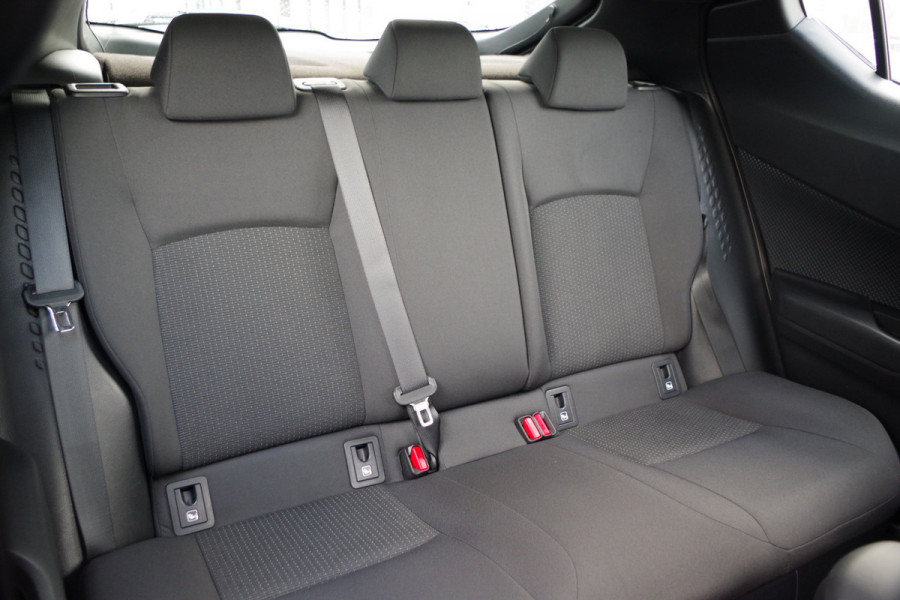 Toyota C-HR 1.8 Hybrid Automaat Active, Adap. Cruise Control, Climate Control, Camera