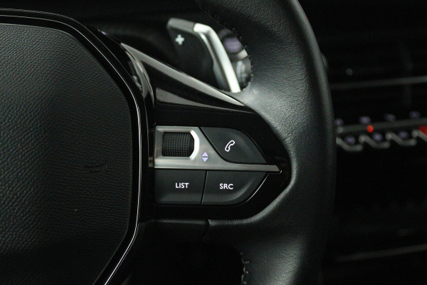 Peugeot 2008 1.2 PureTech Blue Lease Allure (ACHTERUITRIJCAMERA, STOELVERWARMING, AUTOMAAT, LANE-ASSIST, PARKEERSENSOREN)