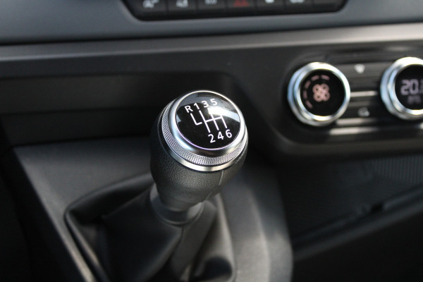 Renault Master T35 2.0 dCi 170pk L2H2 Extra - 2x Schuifdeur - Navigatie - Blind Spot - Camera - Stoelverwarming - Verwarmde voorruit - Rijklaar