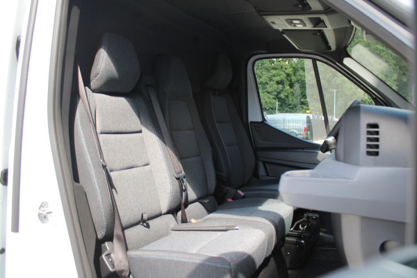 Renault Master T35 2.0 dCi 170pk L2H2 Extra - 2x Schuifdeur - Navigatie - Blind Spot - Camera - Stoelverwarming - Verwarmde voorruit - Rijklaar
