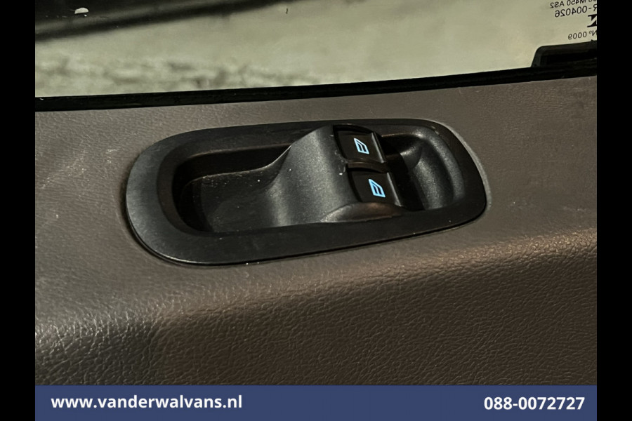 Ford Transit 2.0 TDCI 160pk Bakwagen Laadklep 1040kg laadvermogen Euro6 Airco | Cruisecontrol | Verwarmde voorruit Bijrijdersbank