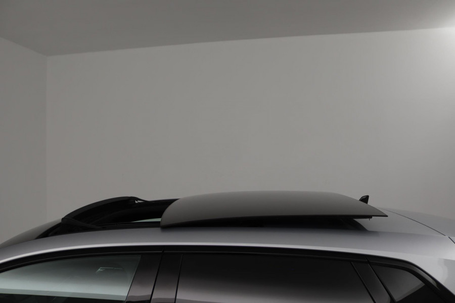 Audi A3 Sportback 35 TFSI Sport edition (PANORAMADAK, HEAD-UP, ELEKTR STOELEN, SFEERVERLICHTING, STOELVERWARMING, CAMERA)