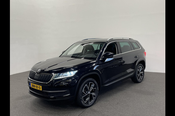 Škoda Kodiaq 1.5 TSI Sportline Business Airco ECC Navi Carplay 19" LM Velgen Leder/Alcantara PDC VA+ 360 Camera Stoelverwarming voor & achter