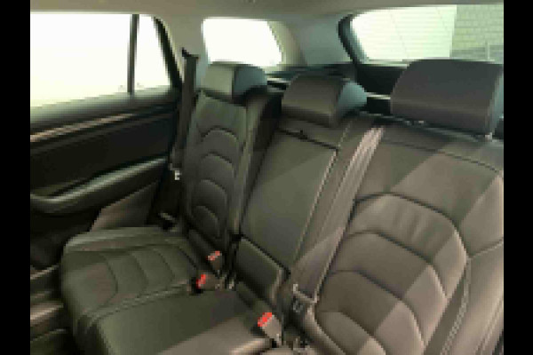 Škoda Kodiaq 1.5 TSI Sportline Business Airco ECC Navi Carplay 19" LM Velgen Leder/Alcantara PDC VA+ 360 Camera Stoelverwarming voor & achter