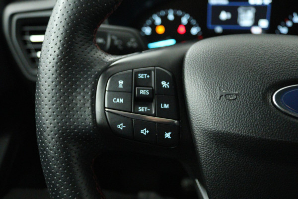 Ford Focus 1.0 EcoBoost Hybrid ST Line X Business (CAMERA, STOEL/STUUR VERWARMING, LANE-ASSIST, CRUISE CONTROL ADAPTIEF)