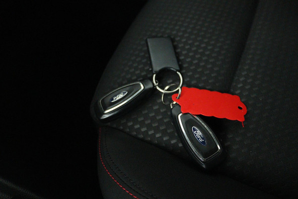 Ford Focus 1.0 EcoBoost Hybrid ST Line X Business (CAMERA, STOEL/STUUR VERWARMING, LANE-ASSIST, CRUISE CONTROL ADAPTIEF)
