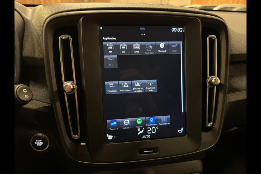 Volvo XC40 1.5 T3 163PK Momentum, Navi, Cruise, PDC, Clima, Voll Led, Bluetooth/Tel, Volledig Onderhouden