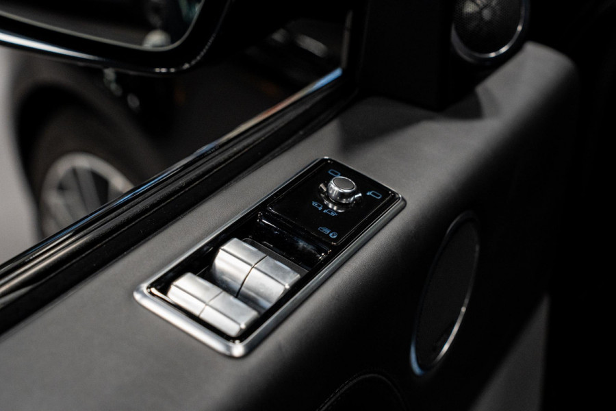 Land Rover Range Rover 3.0 TDV6 Autobiography *Meridian / Panoramadak / Stoelventilatie / Massage / Standkachel / Carplay / Head-up