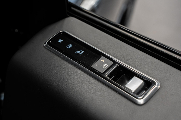 Land Rover Range Rover 3.0 TDV6 Autobiography *Meridian / Panoramadak / Stoelventilatie / Massage / Standkachel / Carplay / Head-up