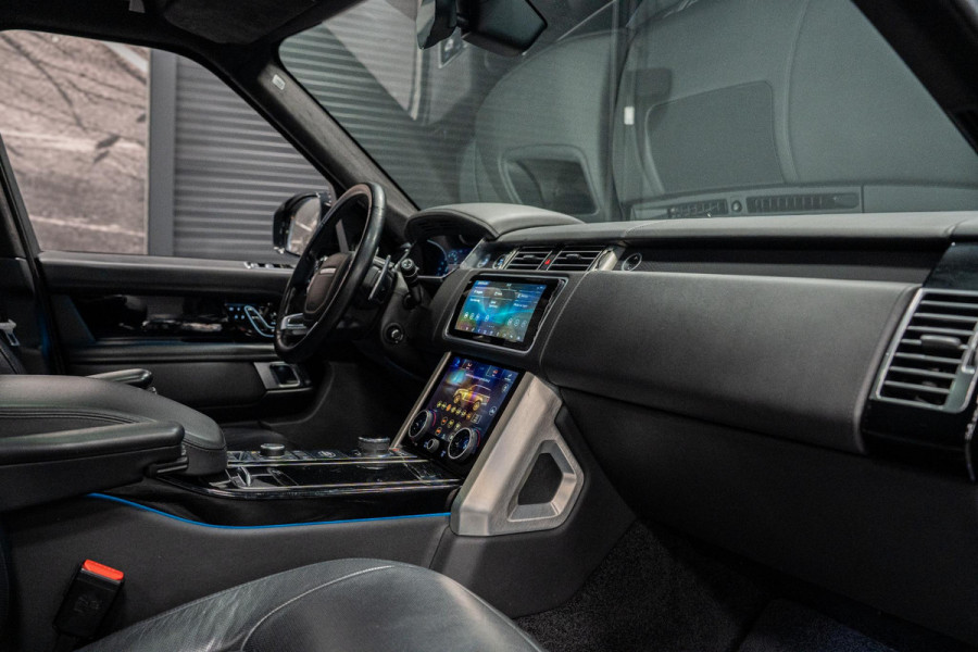 Land Rover Range Rover 3.0 TDV6 Autobiography *Meridian / Panoramadak / Stoelventilatie / Massage / Standkachel / Carplay / Head-up