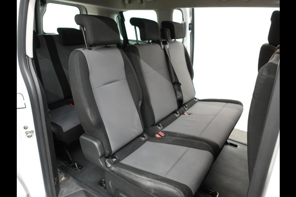 Opel Vivaro Combi 1.5 CDTI L2H1 Cruise Control  Parkeersensoren Achter  Bluetooth Airco Voor en Achter  Schuifdeur Rechts en Links