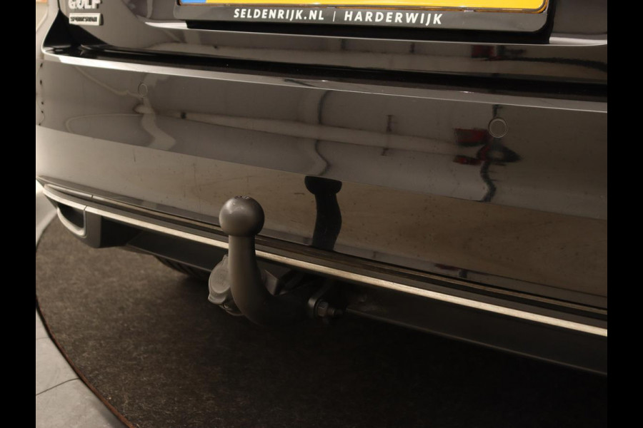 Volkswagen Golf Sportsvan 1.5 TSI Highline Edition | Stoelverwarming | Trekhaak | Massage | Camera | Carplay | Full LED | Adaptive cruise | Navigatie | Climate control