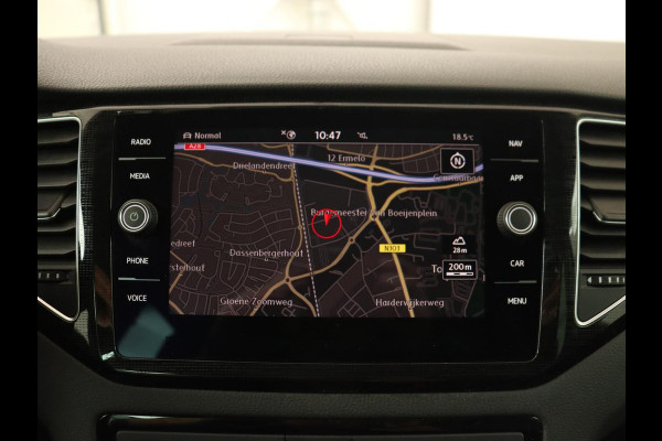 Volkswagen Golf Sportsvan 1.5 TSI Highline Edition | Stoelverwarming | Trekhaak | Massage | Camera | Carplay | Full LED | Adaptive cruise | Navigatie | Climate control