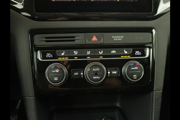 Volkswagen Golf Sportsvan 1.5 TSI Highline Edition | Stoelverwarming | Trekhaak | Massage | Camera | Carplay | Full LED | Adaptive cruise | Navigatie | Climate control