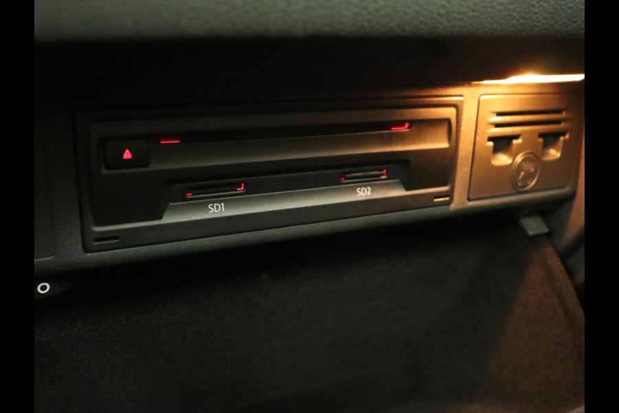 Volkswagen Golf Sportsvan 1.5 TSI Highline Edition | Stoelverwarming | Trekhaak | Massage | Camera | Carplay | Full LED | Adaptive cruise | Navigatie | Climate control