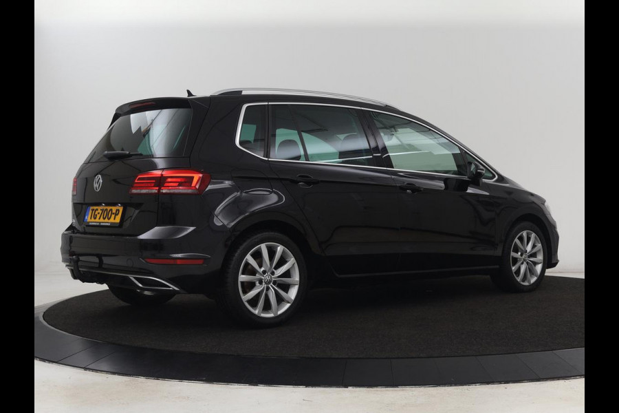 Volkswagen Golf Sportsvan 1.5 TSI Highline Edition | Stoelverwarming | Trekhaak | Massage | Camera | Carplay | Full LED | Adaptive cruise | Navigatie | Climate control
