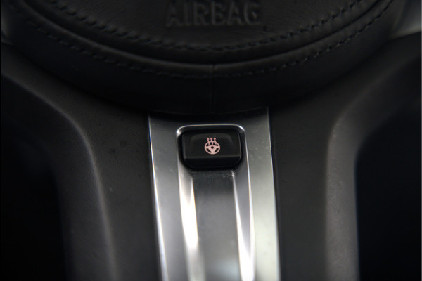 BMW 3-serie 330e xDrive Business Edition Plus M Sport | M Performance | Panoramadak | 360° Camera | Carbon | Head Up Display | Stoelverwarming | Stuurverwarming | Apple Carplay | Navigatie | Cruise Control | Ambiance Verlichting | Trekhaak