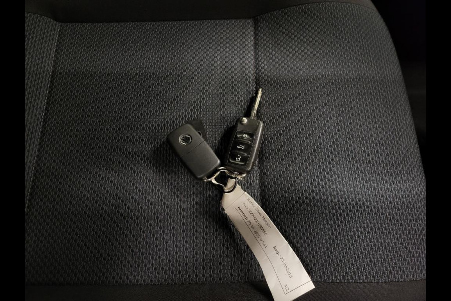 Volkswagen Transporter 2.0TSI 150pk L2/H1 Benzine!