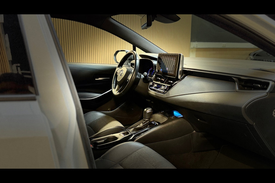 Toyota Corolla 1.8 Hybrid Business Plus BTW|AUTOMAAT|KEYLESS|CAMERA|LED|DEALERONDERHOUDEN|NAP|NLAUTO|HALF LEDER|TREKHAAK|STOELVERW