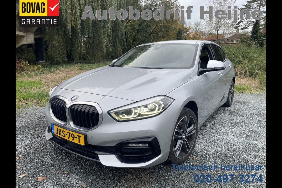 BMW 1-serie 118IA 140PK AUT. BUSINESS SPORT-LINE NAVI/LED/CAMERA/CARPLAY