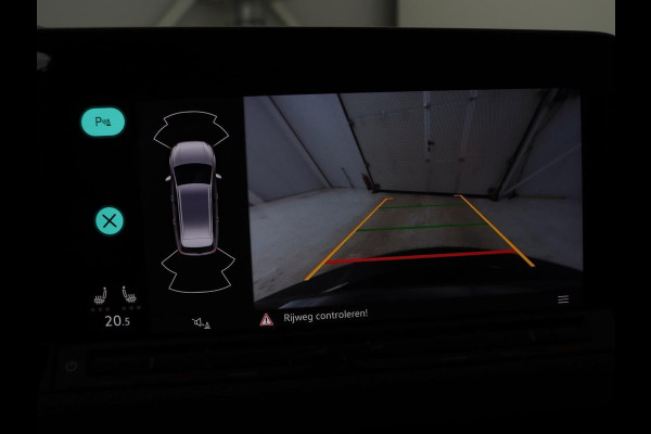 Volkswagen Golf 1.5 eTSI R-Line | Stoel & stuurverwarming | Camera | Sportstoelen | Sfeerverlichting | Digital Cockpit | Carplay | Adaptive cruise | Full LED