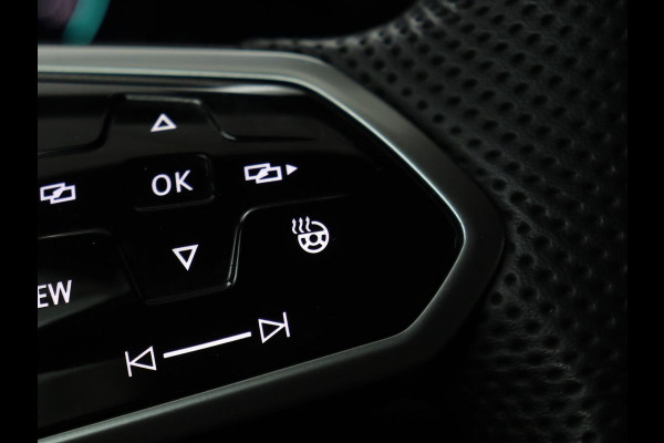 Volkswagen Golf 1.5 eTSI R-Line | Stoel & stuurverwarming | Camera | Sportstoelen | Sfeerverlichting | Digital Cockpit | Carplay | Adaptive cruise | Full LED