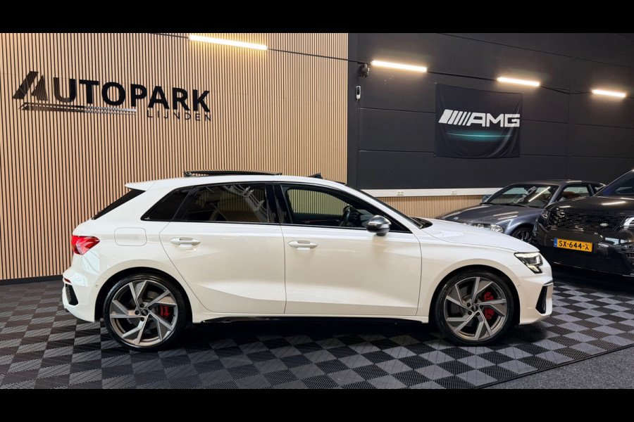 Audi S3 Sportback 2.0 TFSI S3 quattro Edition One Panoramadak/Sfeerverlichting/Carplay/ACC/Stoelverwarming/Dealeronderhouden/310PK