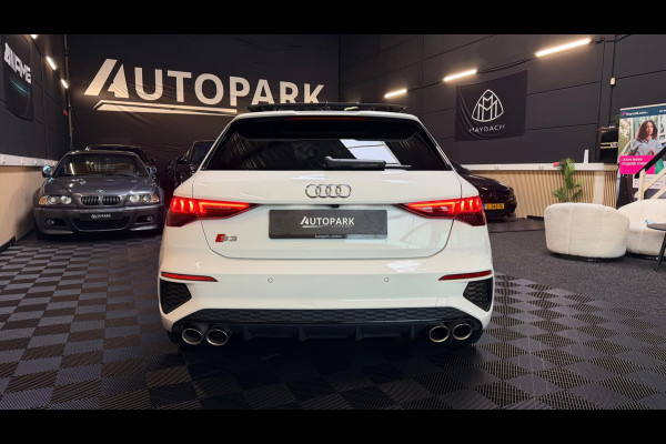 Audi S3 Sportback 2.0 TFSI S3 quattro Edition One Panoramadak/Sfeerverlichting/Carplay/ACC/Stoelverwarming/Dealeronderhouden/310PK