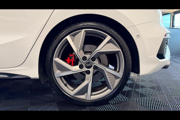 Audi S3 Sportback 2.0 TFSI S3 quattro Edition One Panoramadak/Sfeerverlichting/Carplay/ACC/Stoelverwarming/Dealeronderhouden/310PK