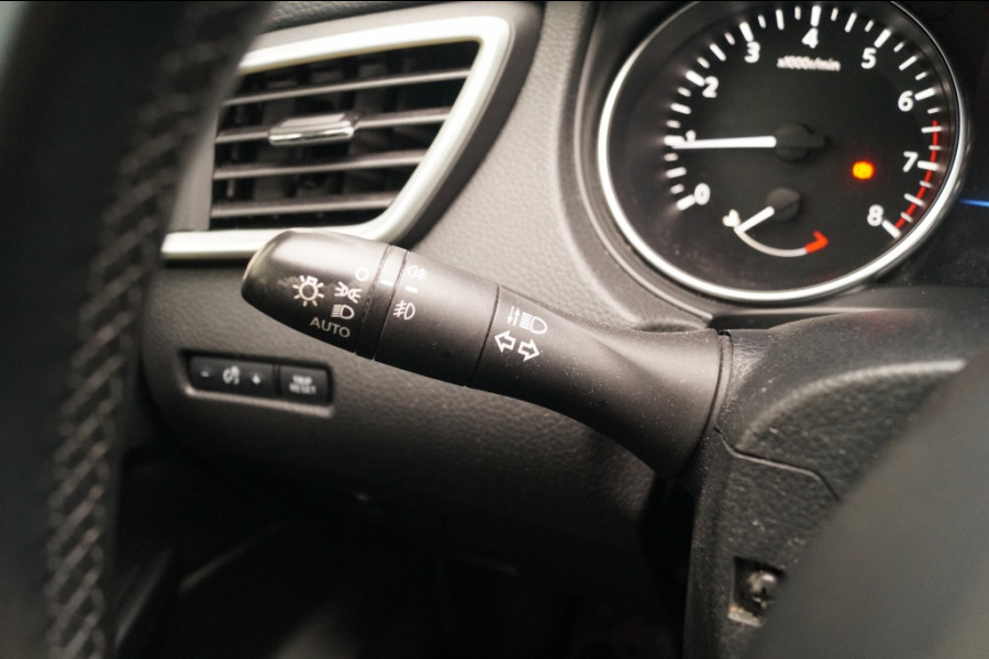 Nissan QASHQAI 1.3 DIG-T 140pk Bussines Edition -NAVI-PANO-ECC-TREKHAAK-