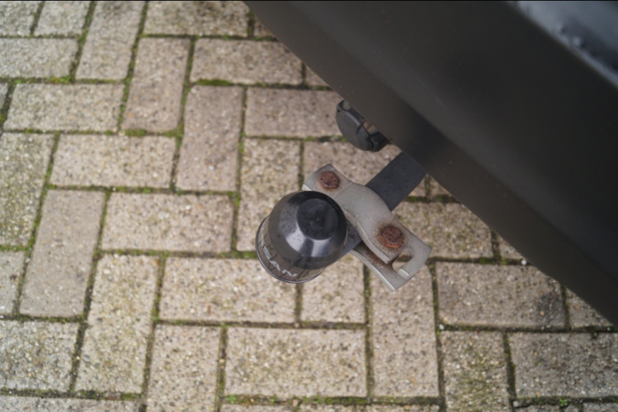 Nissan QASHQAI 1.3 DIG-T 140pk Bussines Edition -NAVI-PANO-ECC-TREKHAAK-