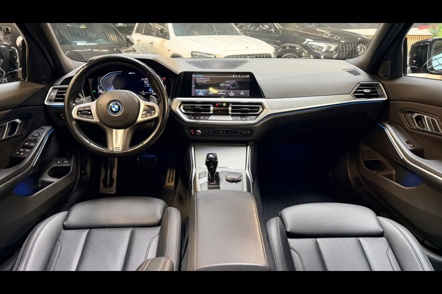 BMW 3 Serie Touring 330e High Executive M-SPORT BTW/PANO/HUD/KEYLESS/SFEERVERLICHTING/CARPLAY/DEALERONDERHOUDEN/BOMVOL!