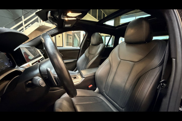 BMW 3 Serie Touring 330e High Executive M-SPORT BTW/PANO/HUD/KEYLESS/SFEERVERLICHTING/CARPLAY/DEALERONDERHOUDEN/BOMVOL!