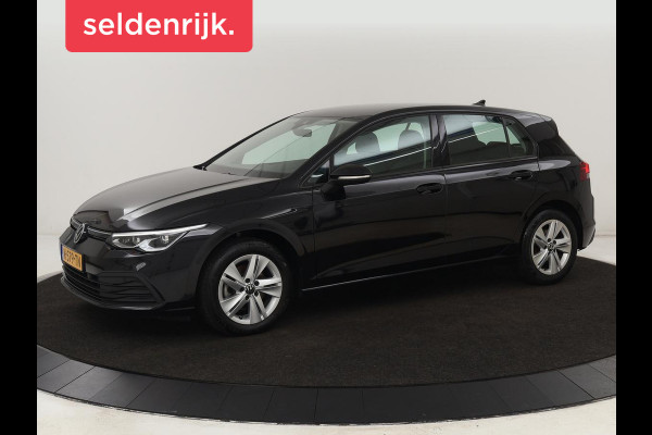 Volkswagen Golf 1.5 eTSI Life | Stoelverwarming | Carplay | Massage | Adaptive cruise | Navigatie | Sfeerverlichting | Parkeerhulp | Full LED | Memory