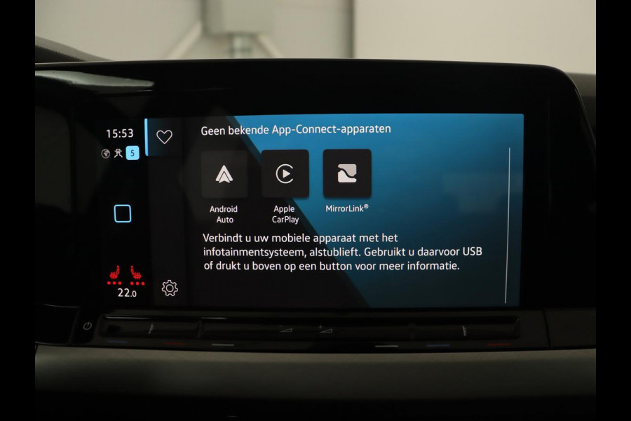 Volkswagen Golf 1.5 eTSI Life | Stoelverwarming | Carplay | Massage | Adaptive cruise | Navigatie | Sfeerverlichting | Parkeerhulp | Full LED | Memory