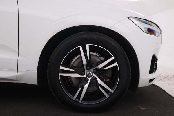 Volvo XC60 2.0 T8 Twin Engine AWD R-Design Luchtvering, Stoelverwarming, Panorama, Apple Carplay,