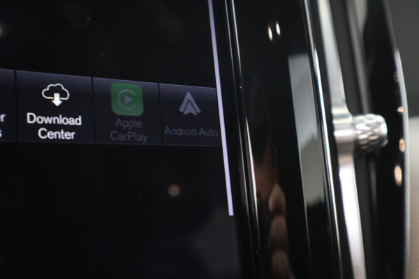 Volvo XC60 2.0 T8 Twin Engine AWD R-Design Luchtvering, Stoelverwarming, Panorama, Apple Carplay,