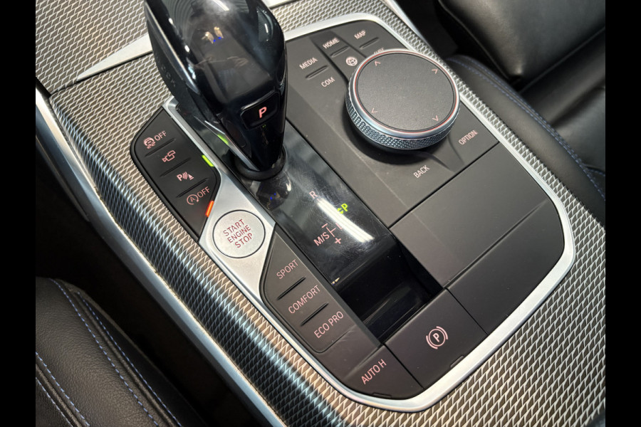 BMW 3-serie 330i M-Sport 260pk Automaat High Exec.Edition SCHUIFDAK/HARMANKARDON/LEDER/360CAMERA/HUD/19INCH